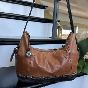 The Sak Genuine Leather Shoulder Bag purse soft luxurious clean